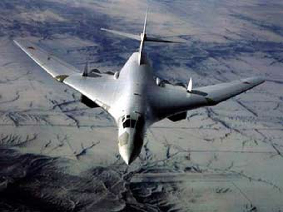 Российские бомбардировщики Ту-160 прилетели в Венесуэлу - В Мире