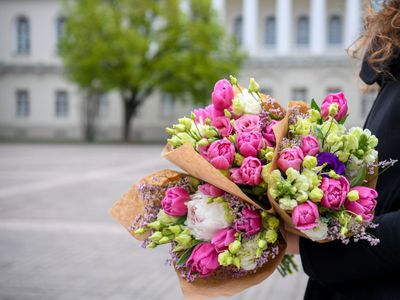 Высшее руководство страны поздравляет учителей с их профессиональным праздником - Литва и страны Балтии