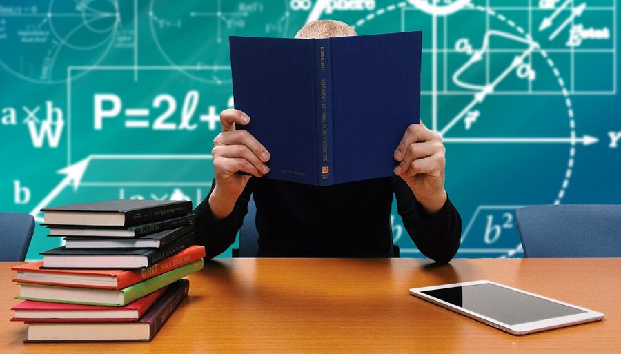 Выпускные экзамены в Литве начинаются с английского языка - Литва и страны Балтии