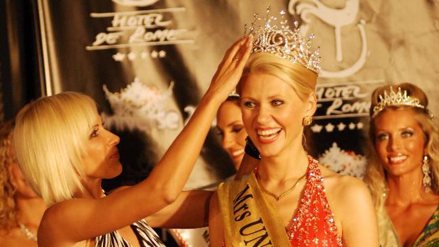 Представительница Литвы стала «Миссис Вселенная-2009» - Литва и страны Балтии