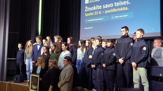 Savaitės kontūrai: Konstitucijos pamokos ir lenkų kultūros šventė (video)