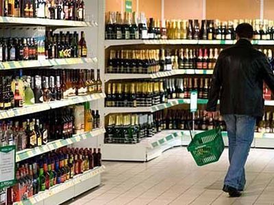 Возврат: алкоголь в Литве по-прежнему будут продавать до 22 часов
 - Литва и страны Балтии