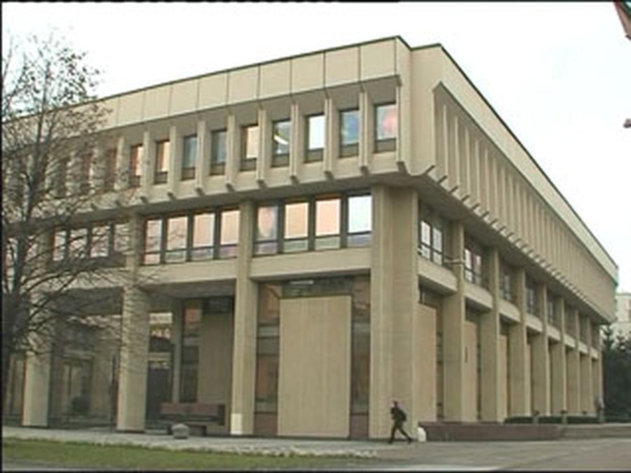 Депутаты, по закону, могут сократить зарплаты 

 
 - Литва и страны Балтии