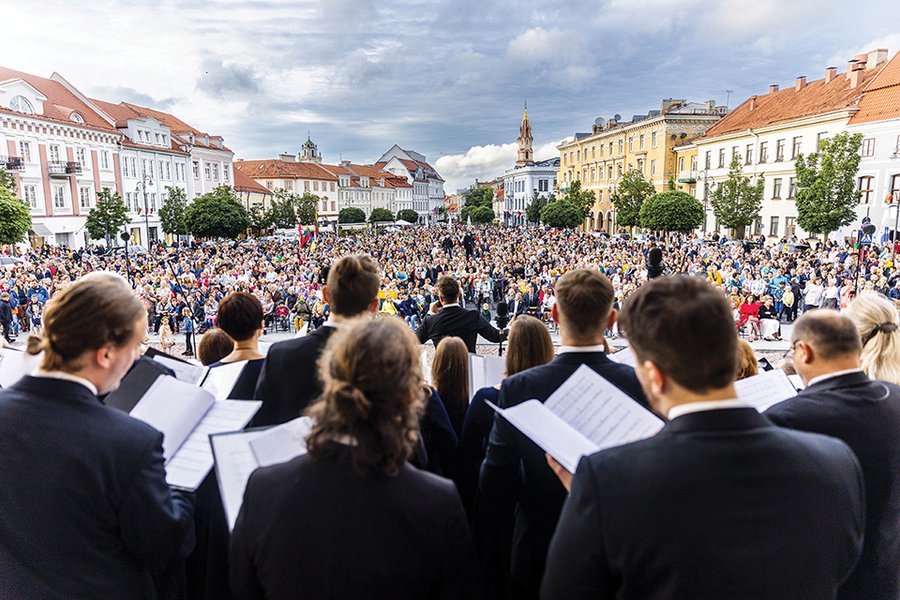Valstybės dieną simboliškai susitiko Vincas Kudirka ir Mikalojus Konstantinas Čiurlionis - Projektas „Europos Pulsas“
