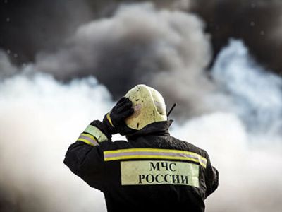 В Ленинградской области горит нефтеперерабатывающий завод - В Мире