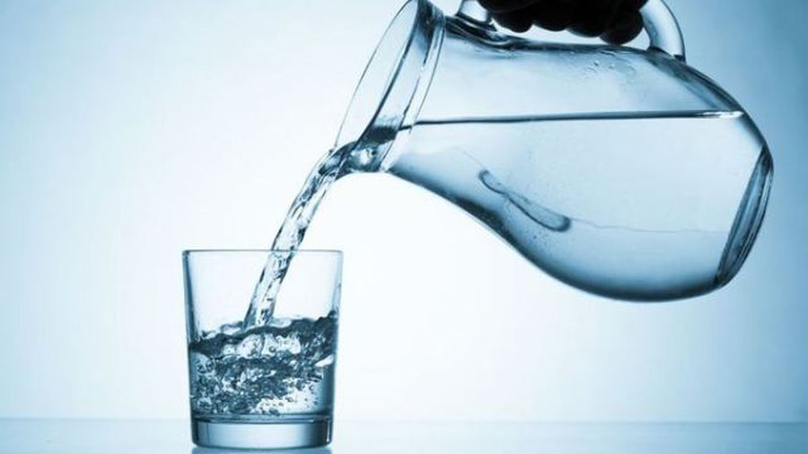 Глоток воды поможет думать быстрее - Наука и здоровье