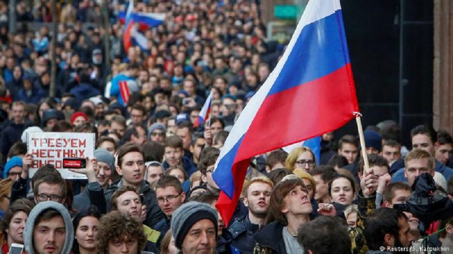 В Санкт-Петербурге проходит акция в поддержку Навального - В Мире