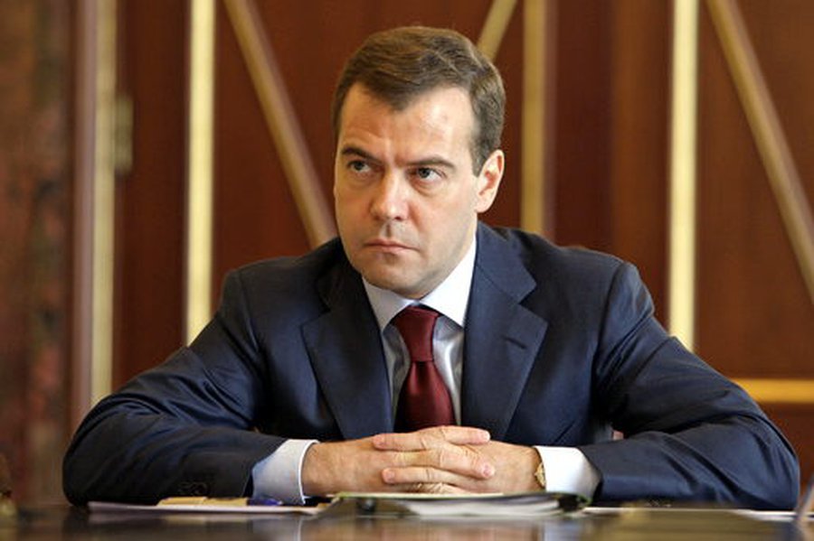 Медведев предупредил о возможности Третьей мировой - В Мире