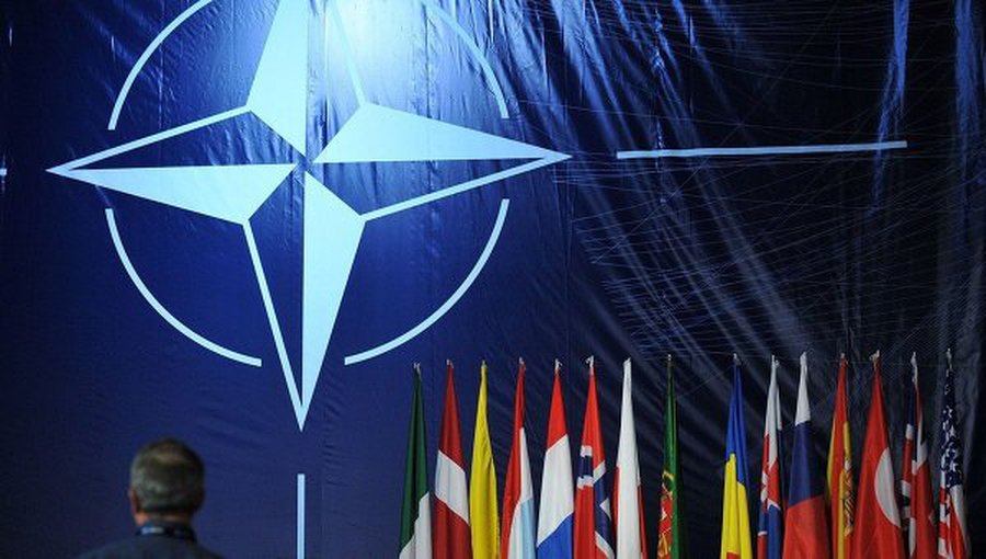 Министры обороны стран НАТО поддержали операцию на востоке Украины - В Мире