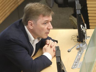 Р. Карбаускис оценил результаты референдума о гражданстве: планка должна быть ниже - Литва и страны Балтии