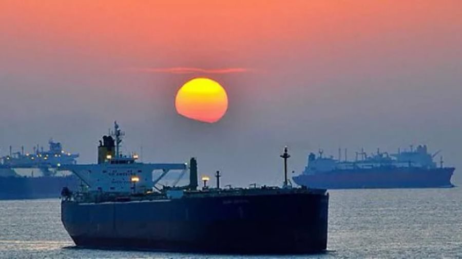 Цены на нефть пошли вниз в ожидании нового шторма в Мексиканском заливе - В Мире