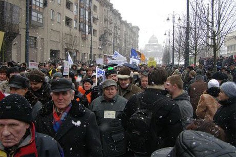 Литовские профсоюзы готовятся провести в Вильнюсе митинг в годовщину беспорядков                 - Литва и страны Балтии