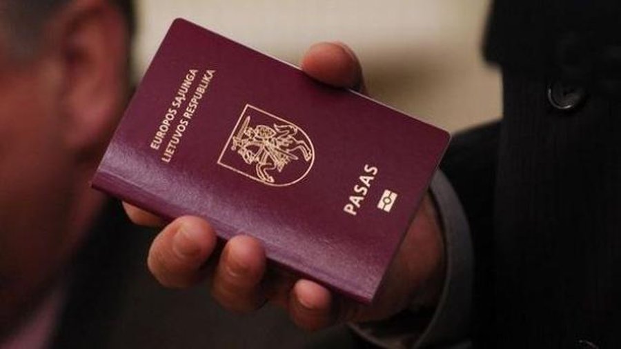 Широкая возможность двойного гражданства опасна для государства - Литва и страны Балтии