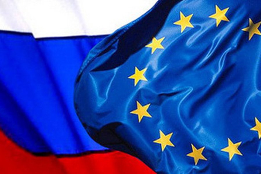 Евросоюз обвиняет Меркель и Саркози в скандальном сговоре - В Мире