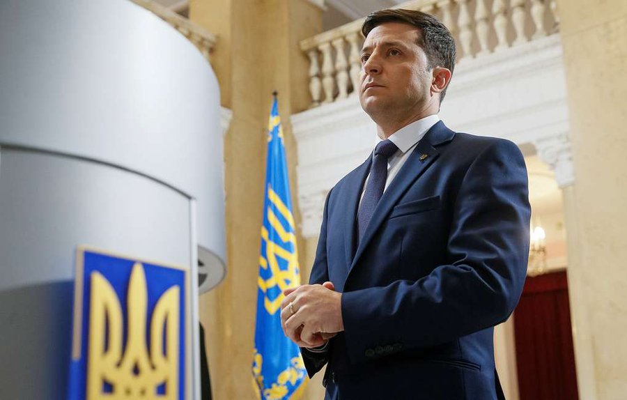 Первые данные ЦИК. Зеленский вышел в лидеры президентской гонки - В Мире