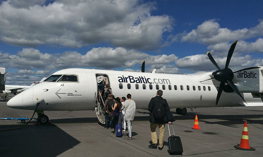 AirBaltic начинает прямые полеты в Штутгарт и Львов - Литва и страны Балтии