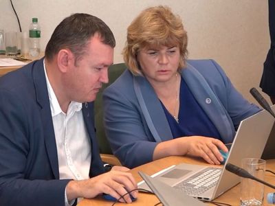 Н. Лебедевичюс, И. Некрошене: «Деньги мегапроектов необходимо направить на реальные нужды жителей» - Реклама