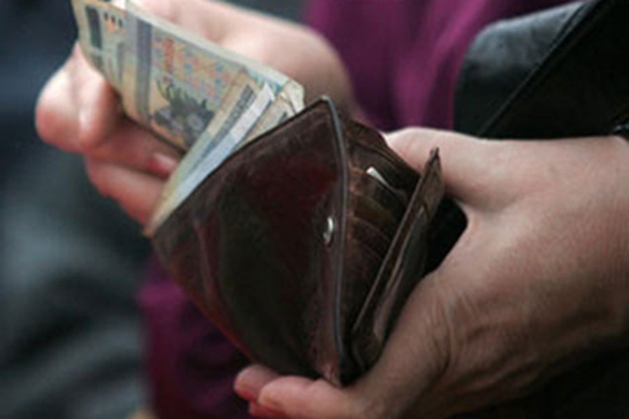 Месячная минимальная заработная плата в Белоруссии - $100


 - В Мире
