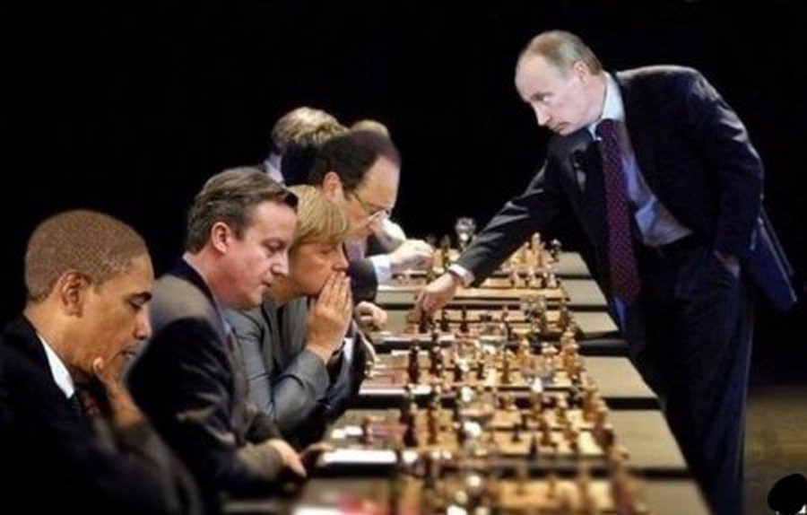 Дерзкий украинский гамбит Путина ("Politico", США) - В Мире